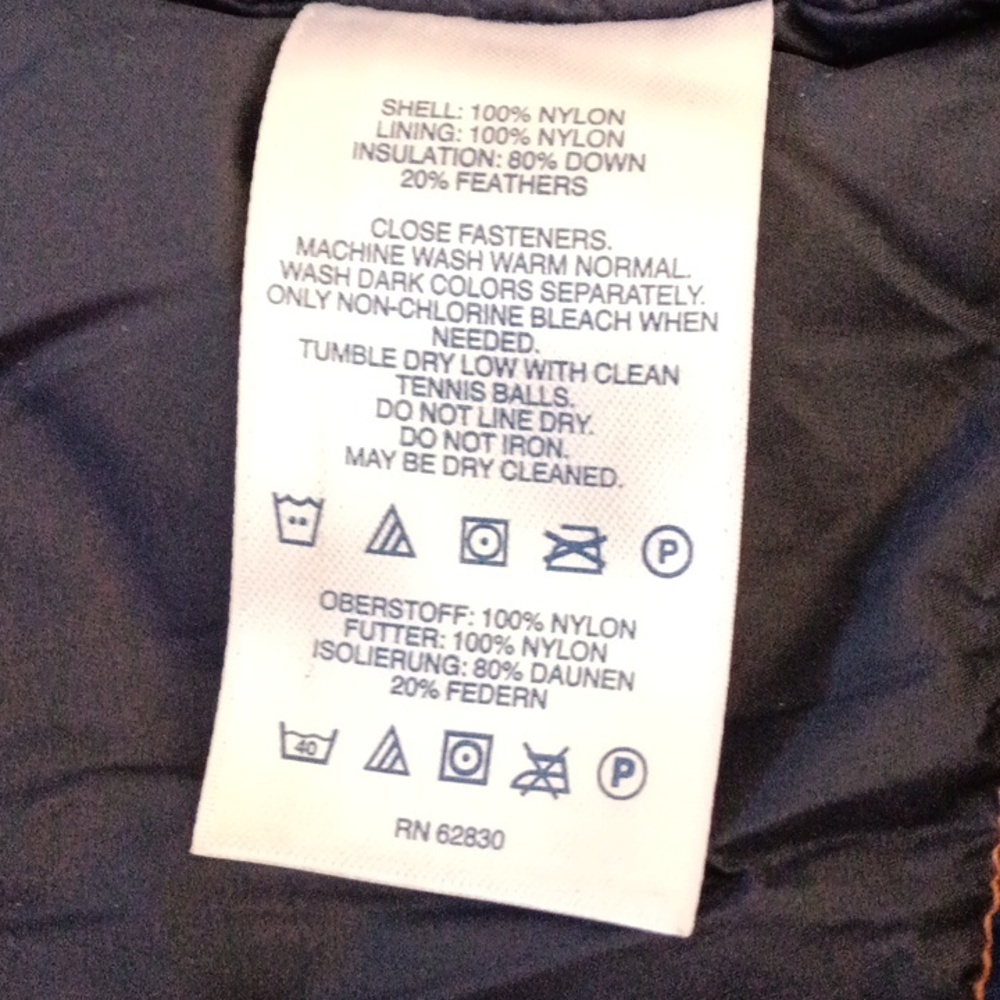 Lands End Men's  Down Vest. - Picture 8 of 9